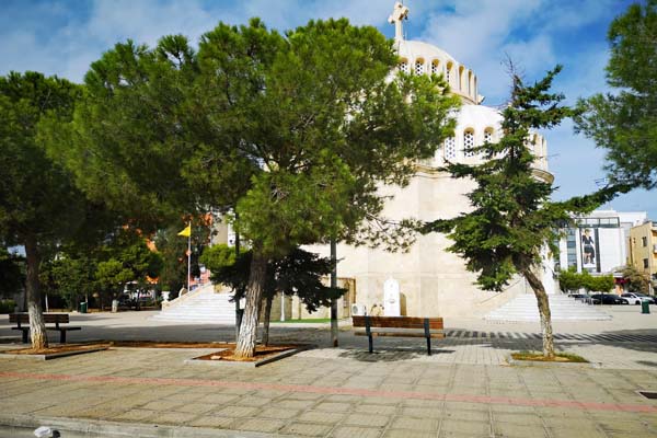 Athen Glyfada Saints-Constantine-and-Helen-Orthodox-Cathedral