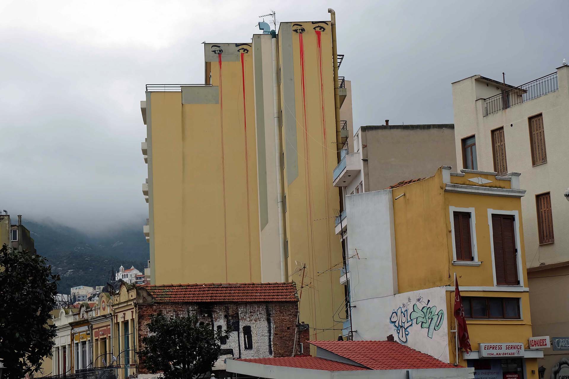 Kavala StreetArt Rote Augen