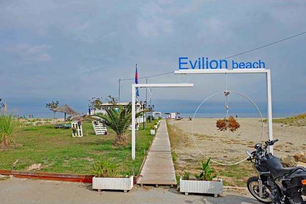 Nei Pori Evelion Beach