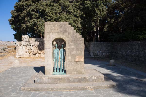 Rhodos Denkmal Opfer des griechisch italienischen Krieges