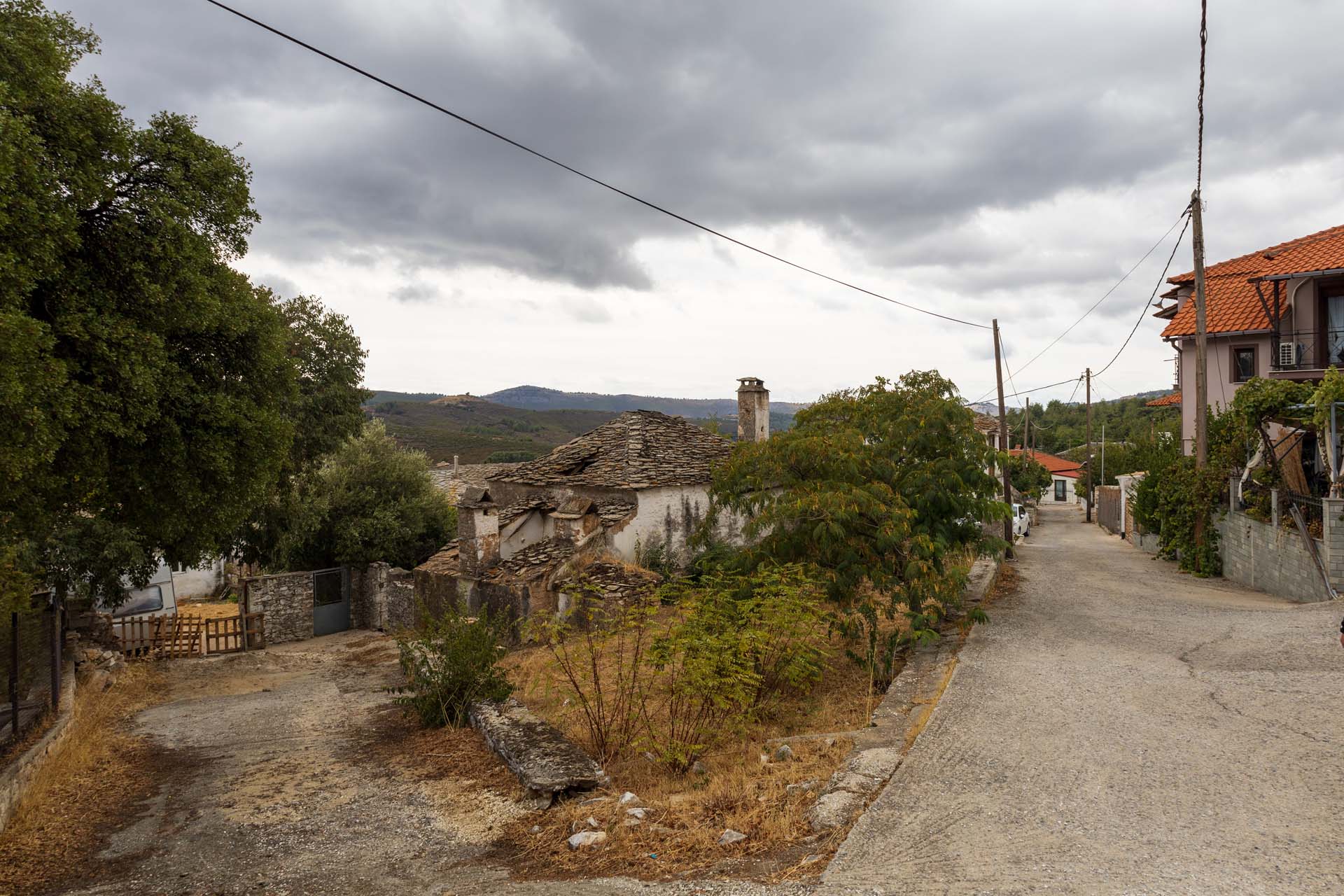 Theologos Haus mit Schieferdach