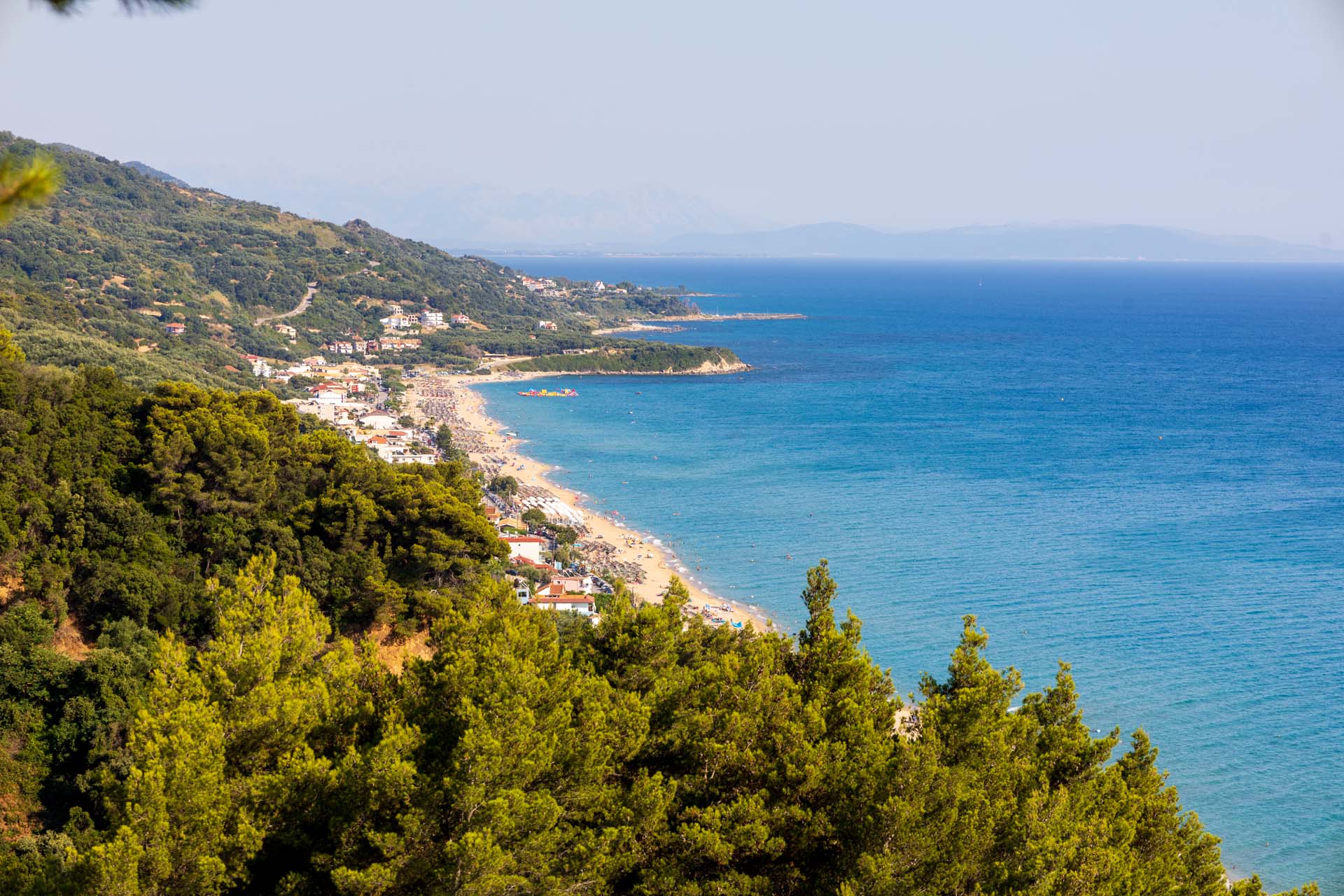 Loutsa-Vrachos Beach