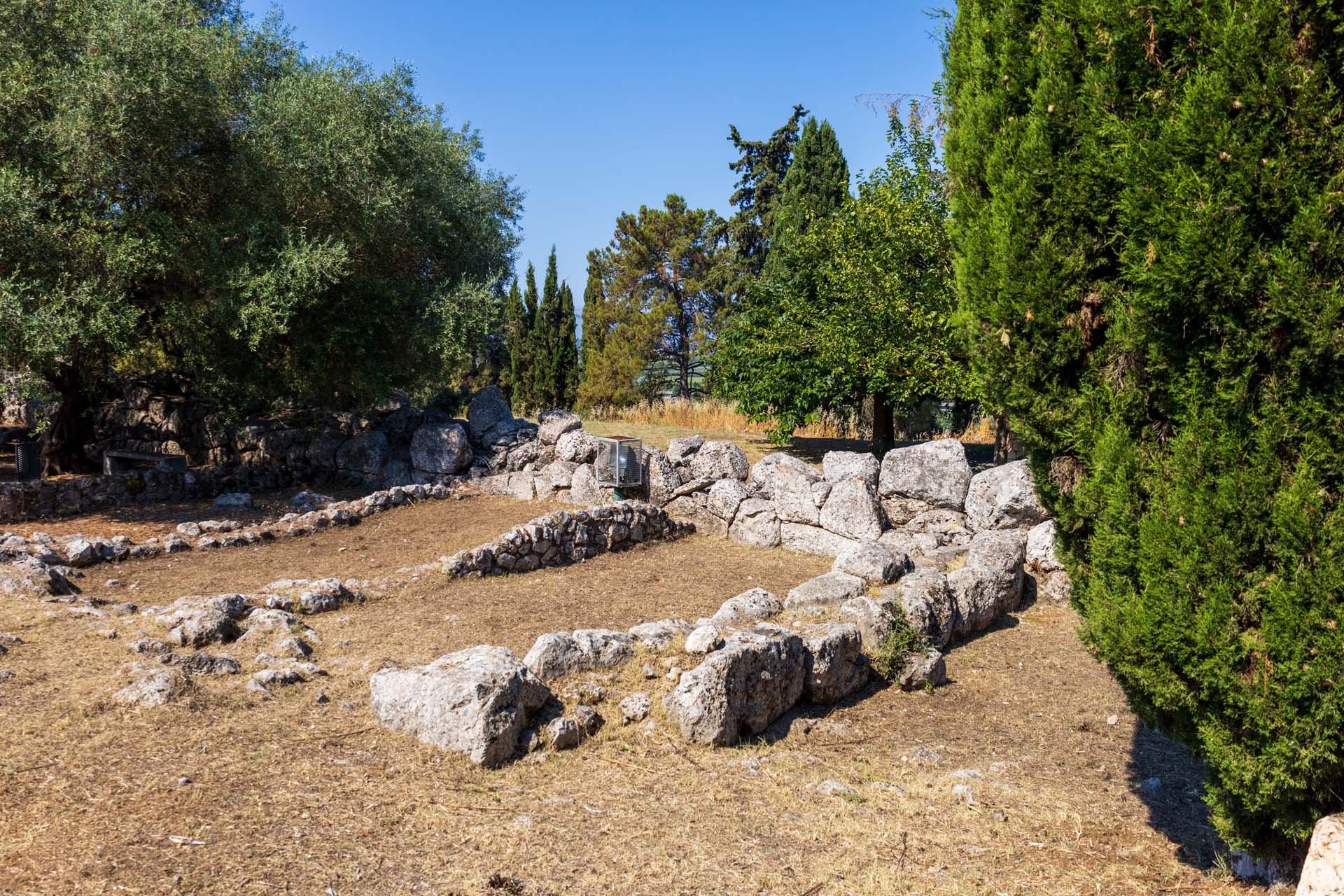 Nekromanteion