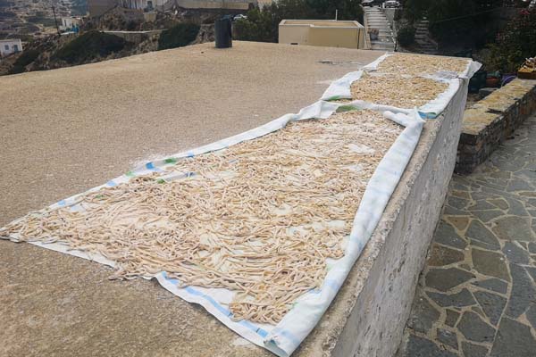 Olymbos Makarounes