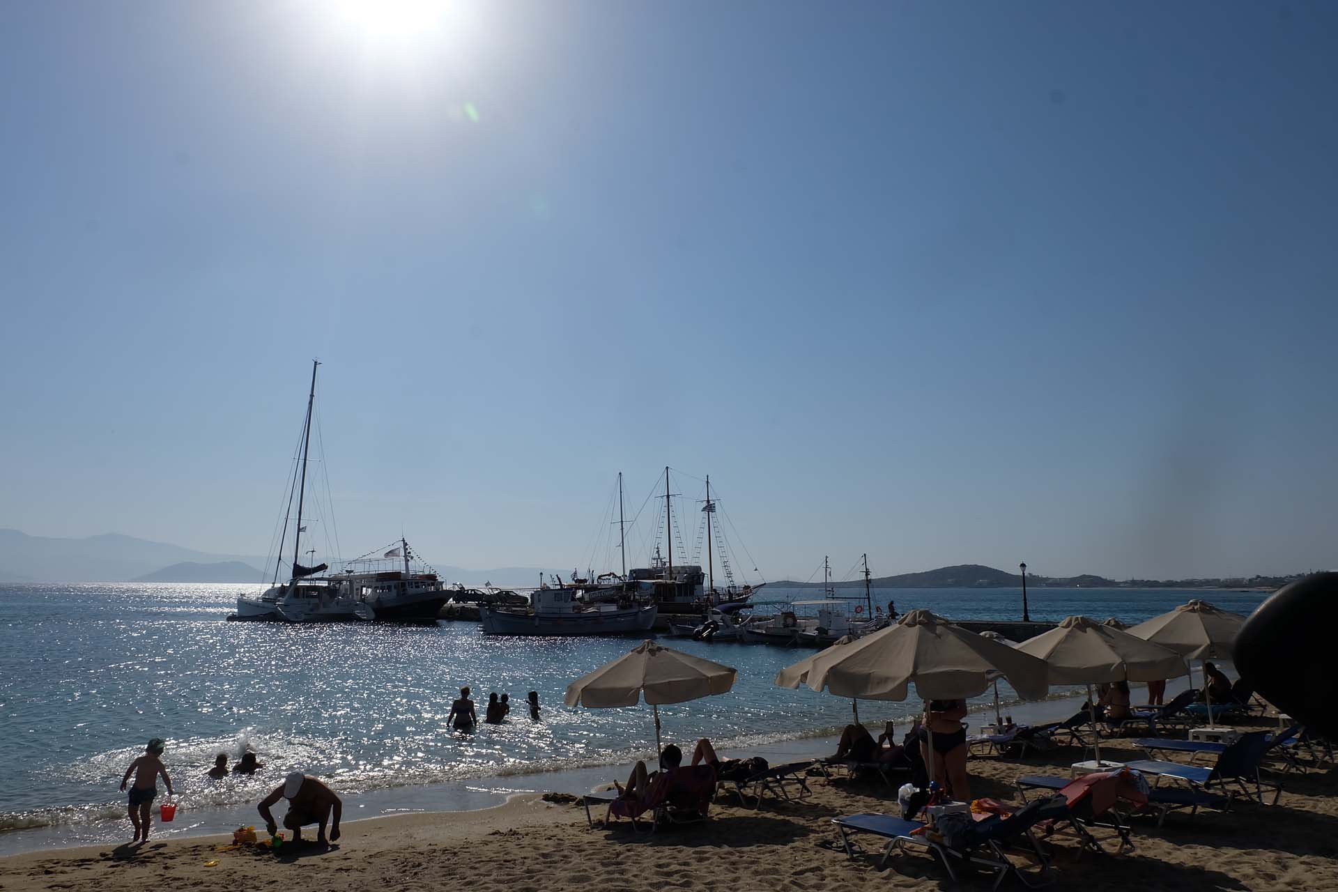Impressionen Agia Anna, frischer Octopus, Fischerhafen, Strand und Meer